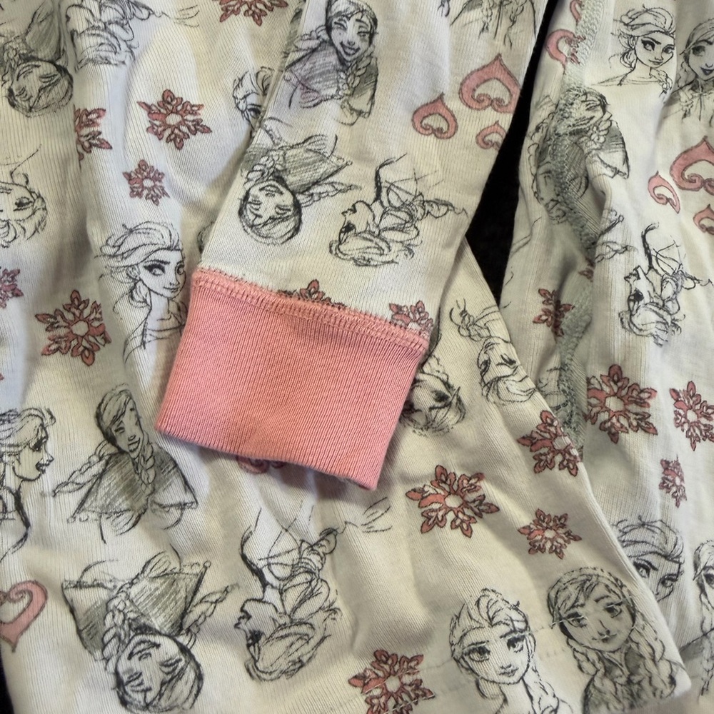 Hanna Anderson Frozen Pajama set size 5 - Picture 3 of 6